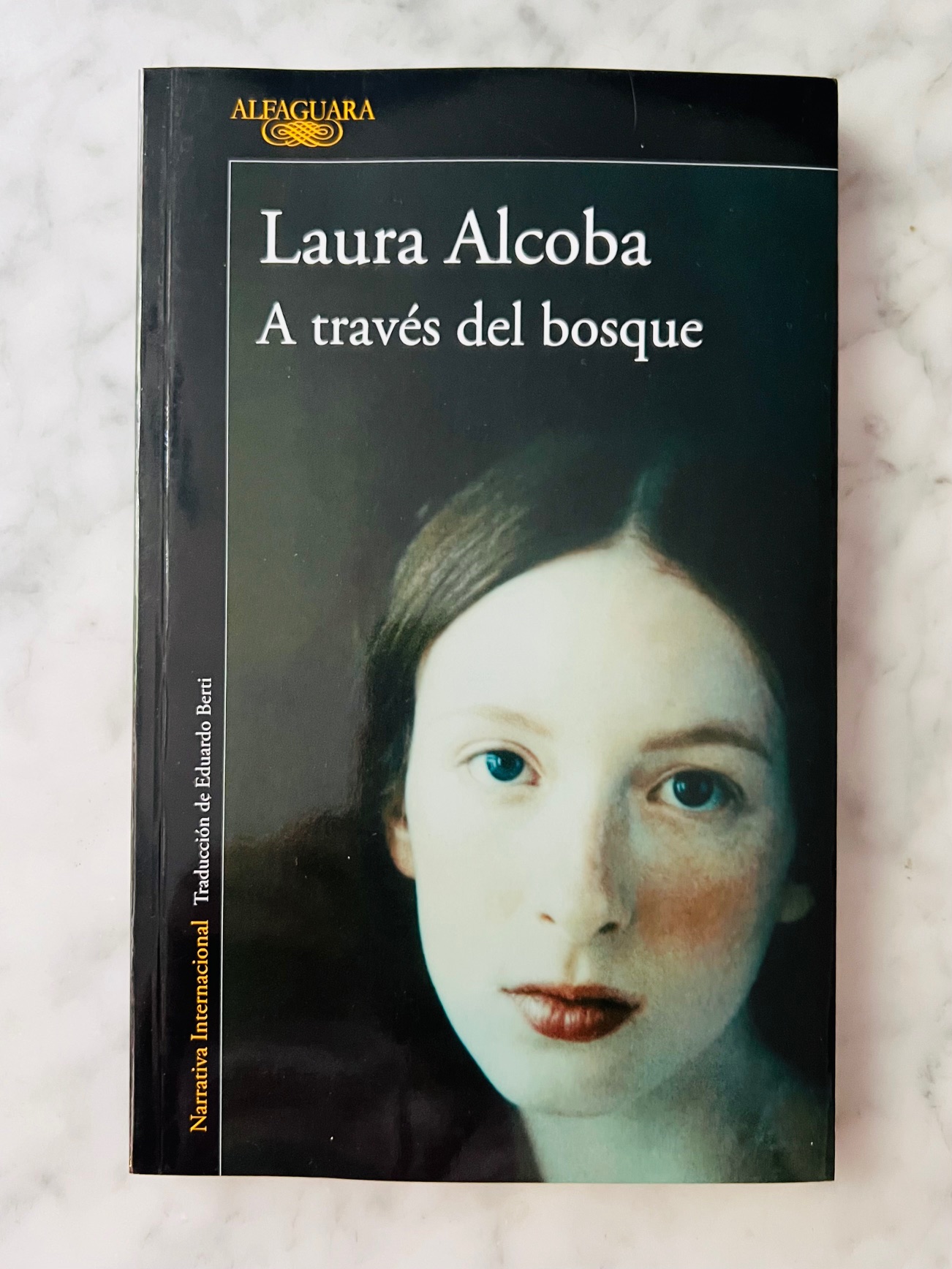 A través del bosque - Laura Alcoba